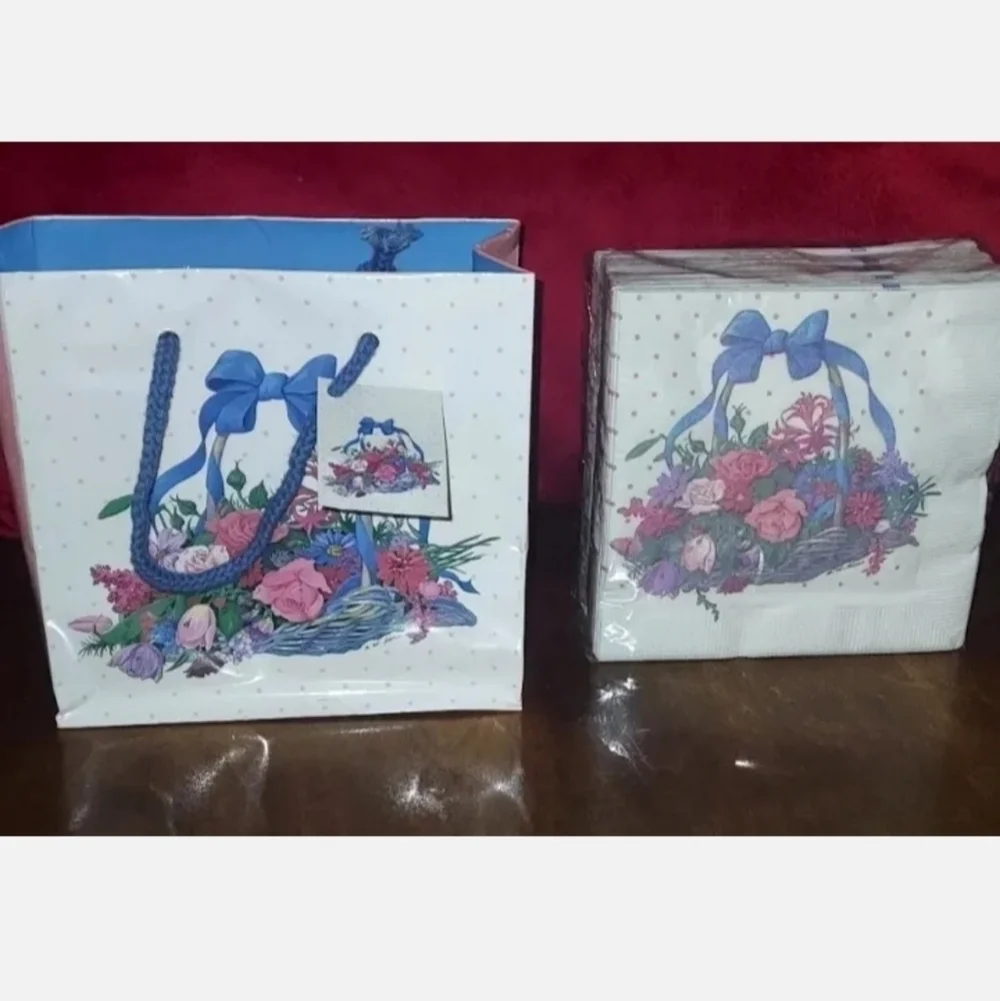 BEVERAGE Napkins With Gift Bag